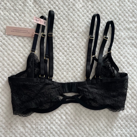 Victoria secret NWT - Picture 2 of 2